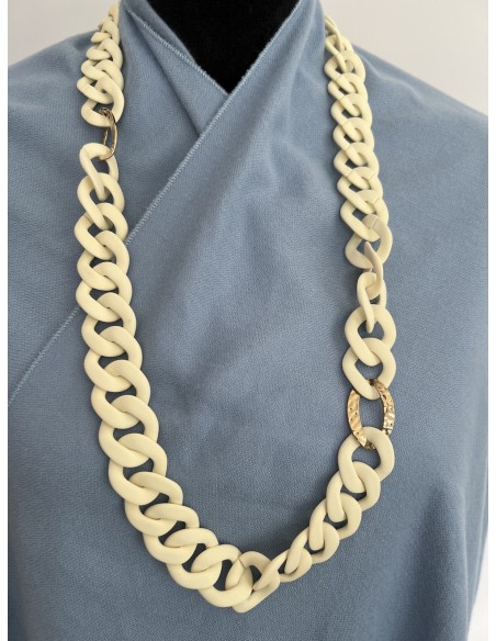 Fantasy ivory and gold necklace
