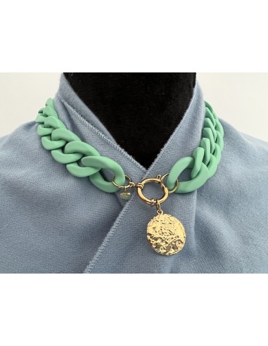 Fantasy choker necklace celadon green