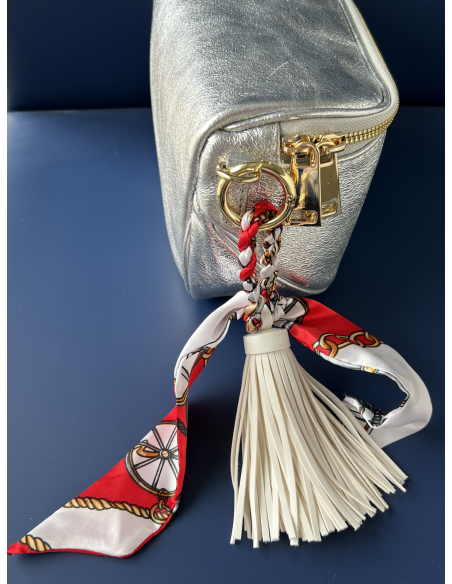 bijou de sac / porte-clé - pompom blanc